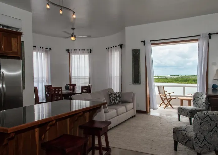 Brahma Blue 3* San Pedro (Ambergris Caye)